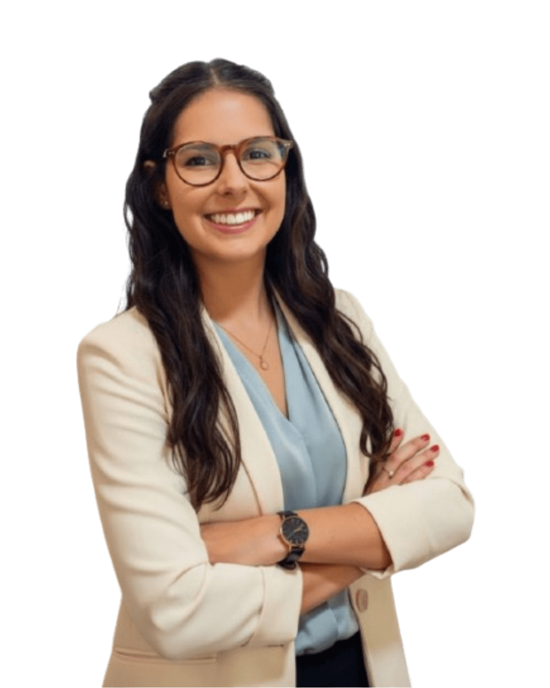 Mariana Dias, professora de Redação da Lien, de braços cruzados